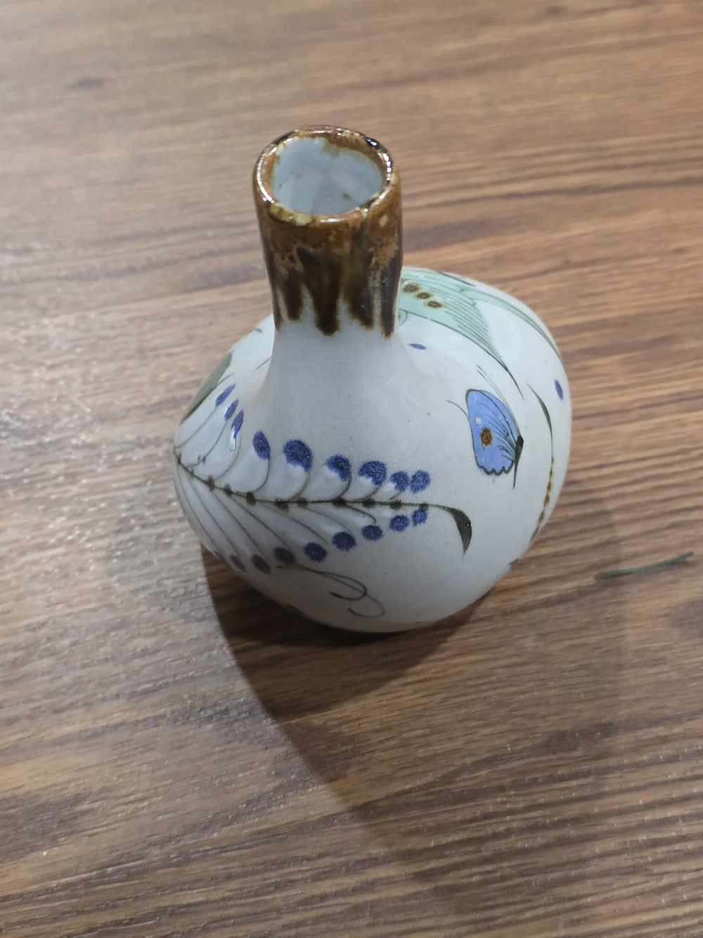Tonalá Hand-Painted Green Bird & Floral Ceramic Bud Vase